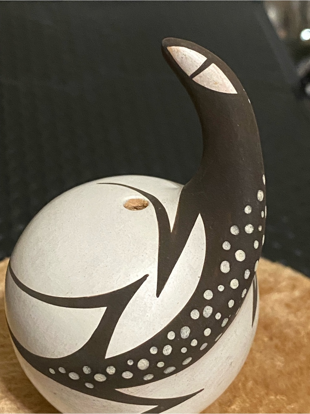 NATIVE AMERICAN ZUNI lizard pottery - ANDERSON & AVELIA PEYNETSA